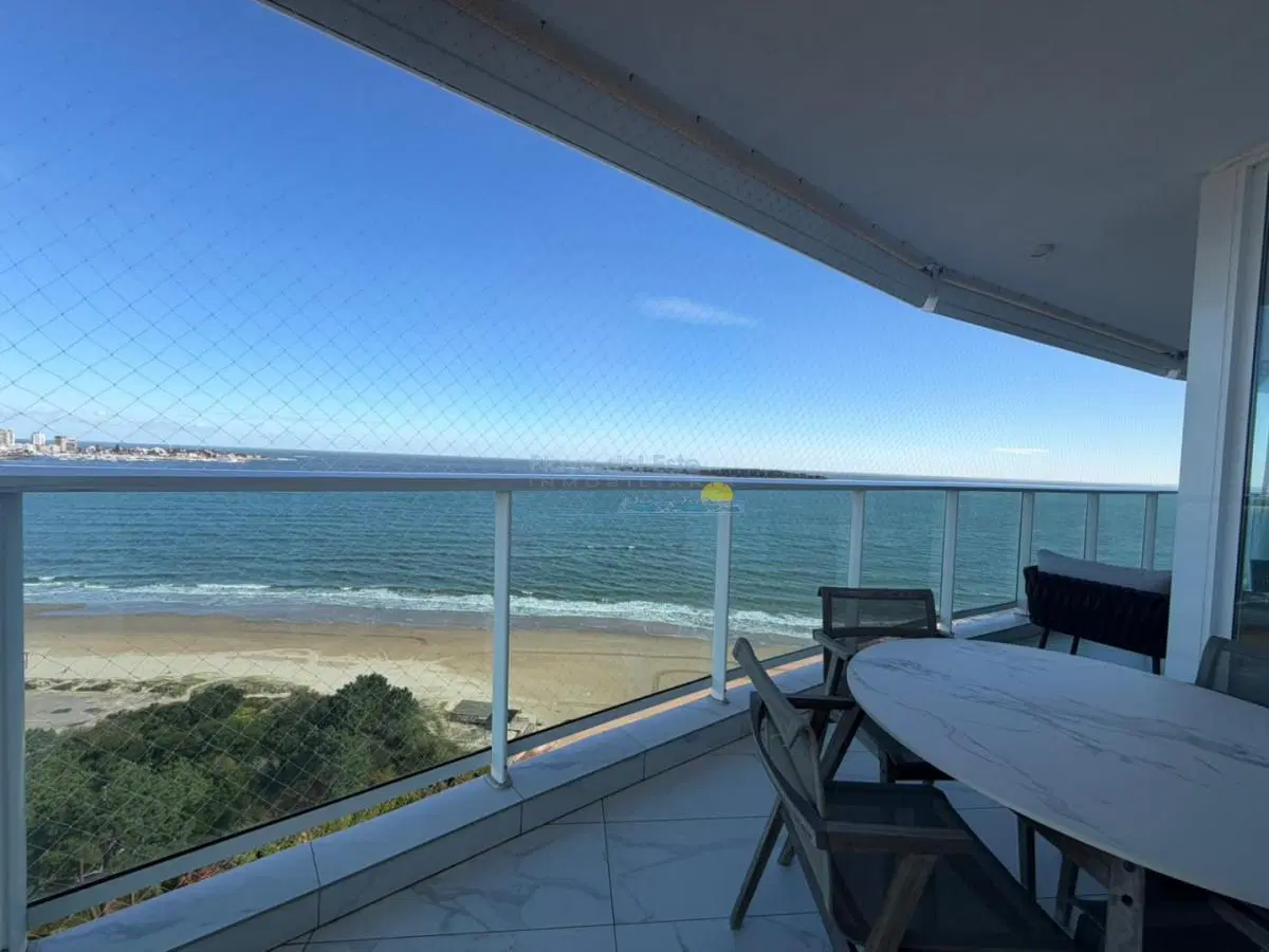 Apartamento en Venta de 3 dormitorios en Paramount , Punta del este 1