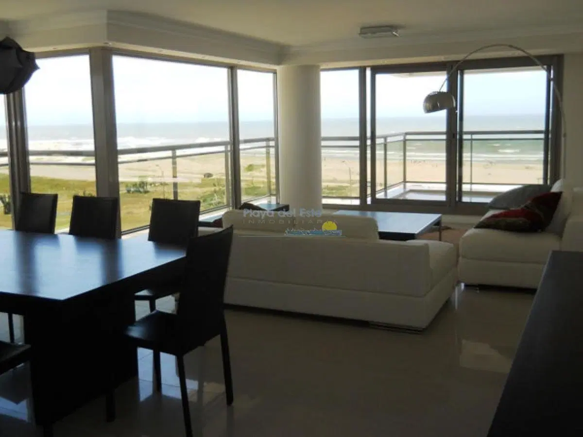 Apartamento en Torre Imperiale de 3 dormitorios , Punta del este , Playa Brava 2