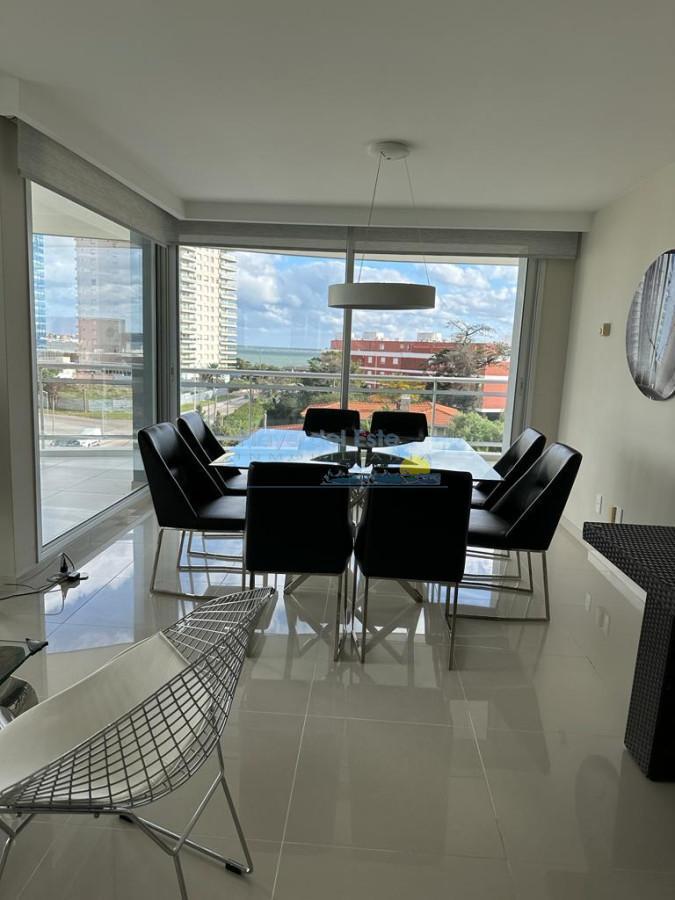 Foto de Apartamento en Venta de 3 Dormitorios en Punta del este, Edificio Sunrise , Playa Mansa, imagen 4