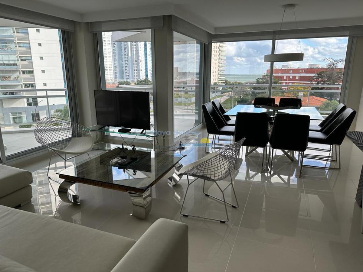 Foto de Apartamento en Venta de 3 Dormitorios en Punta del este, Edificio Sunrise , Playa Mansa, imagen 3