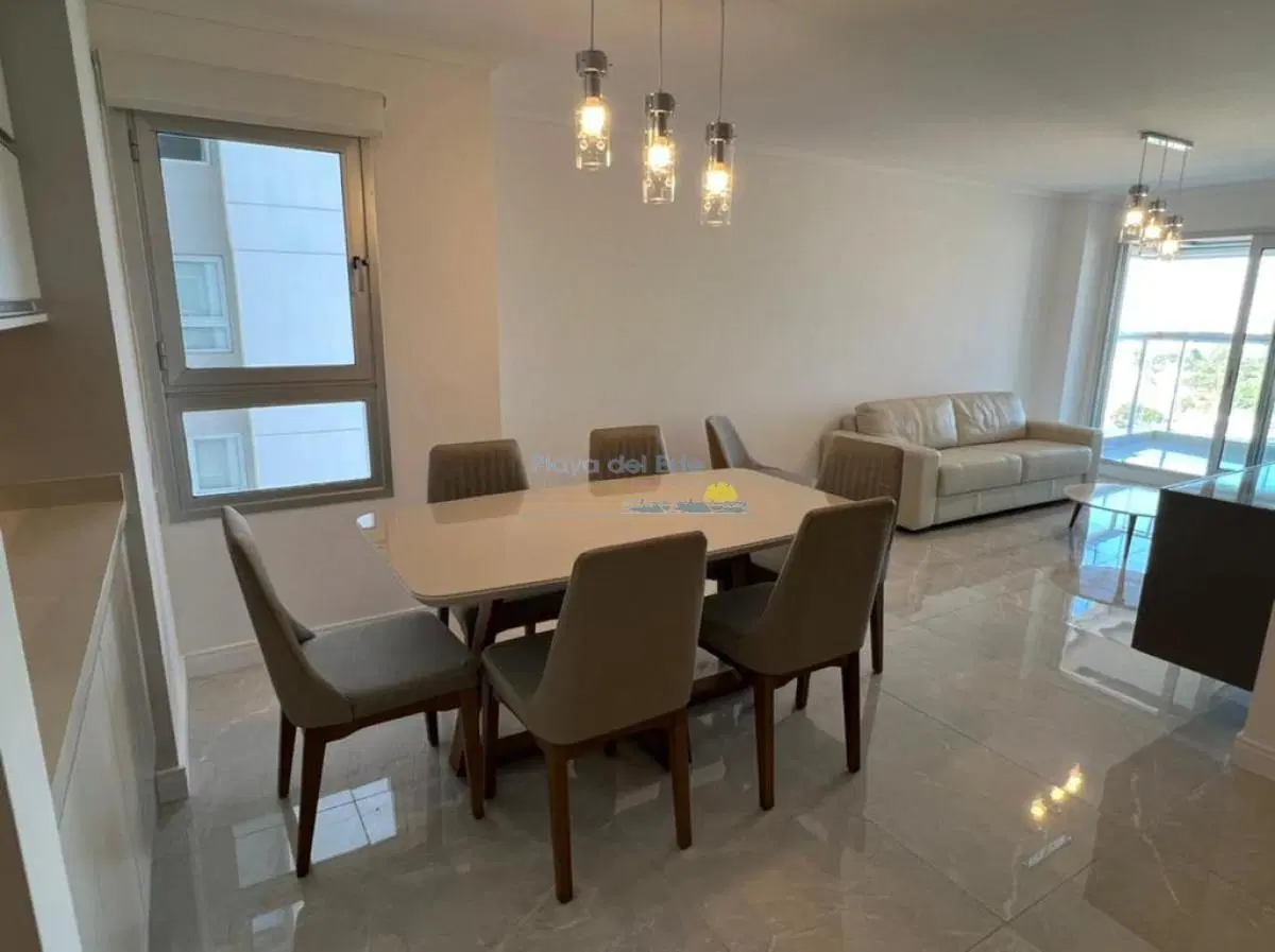 Departamento de 2 dormitorios en alquiler en Miami Boulvard II 1