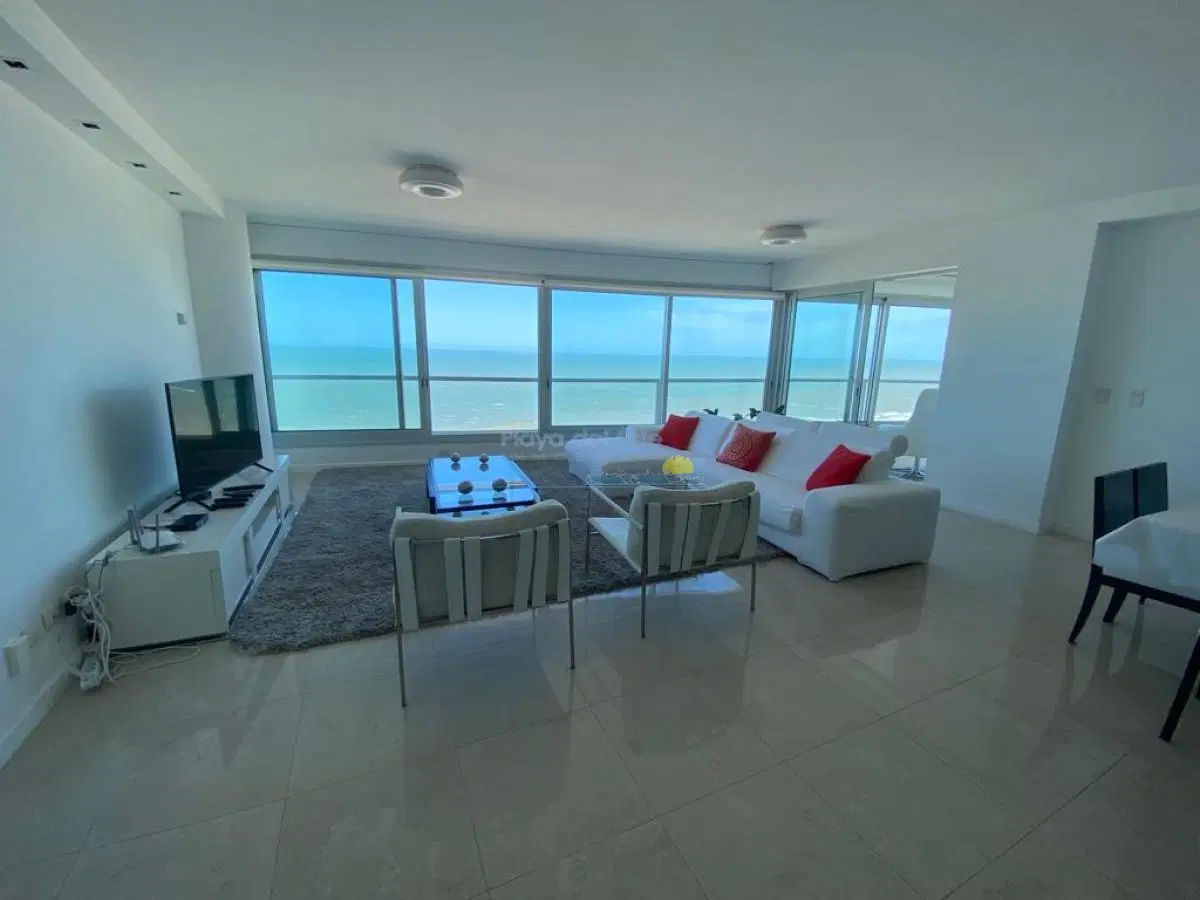 Departamento  en Alquiler 3 dormitorios en Playa Brava , Edificio Le Parc II , Punta del este 3