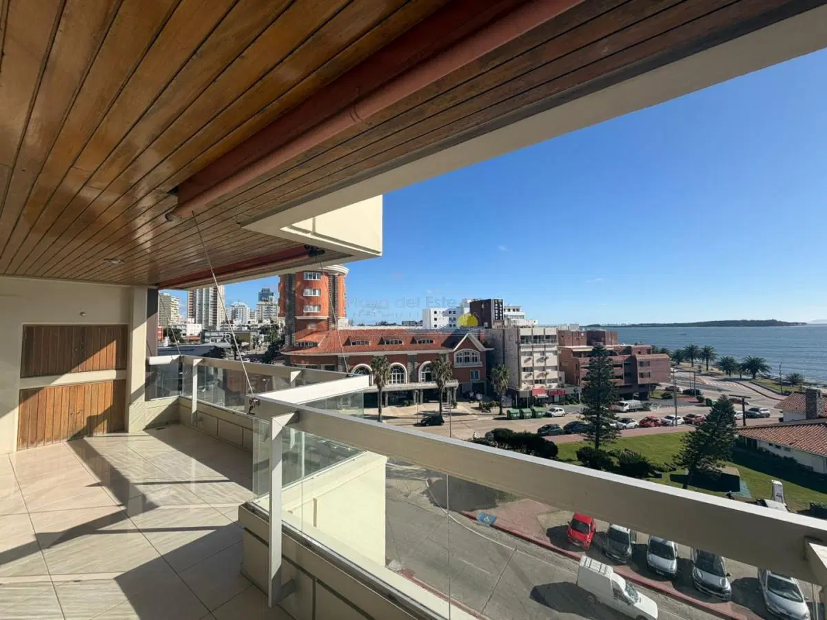 Apartamento de 4 dormitorio en alquiler anual e invernal , Punta del este , Playa Mansa 5