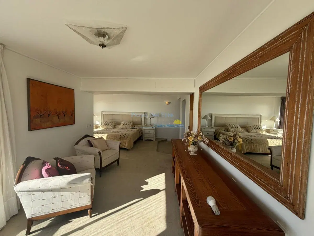 Apartamento de 4 dormitorio en alquiler anual e invernal , Punta del este , Playa Mansa 1