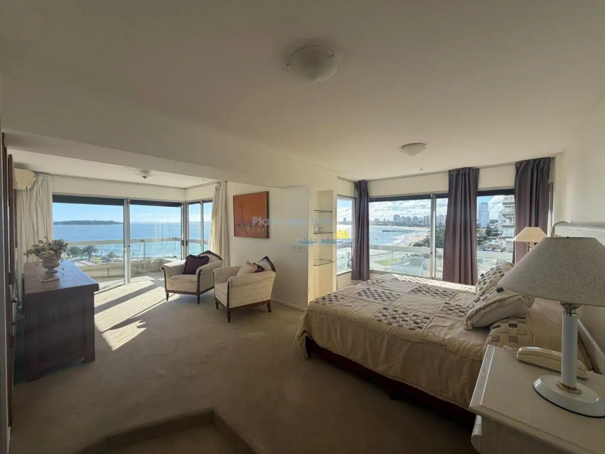 Apartamento de 4 dormitorio en alquiler anual e invernal , Punta del este , Playa Mansa 8