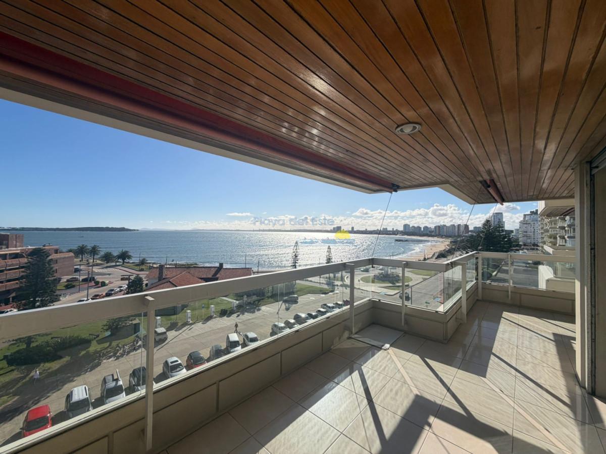 Apartamento de 4 dormitorio en alquiler anual  e invernal , Punta del este , Playa Mansa