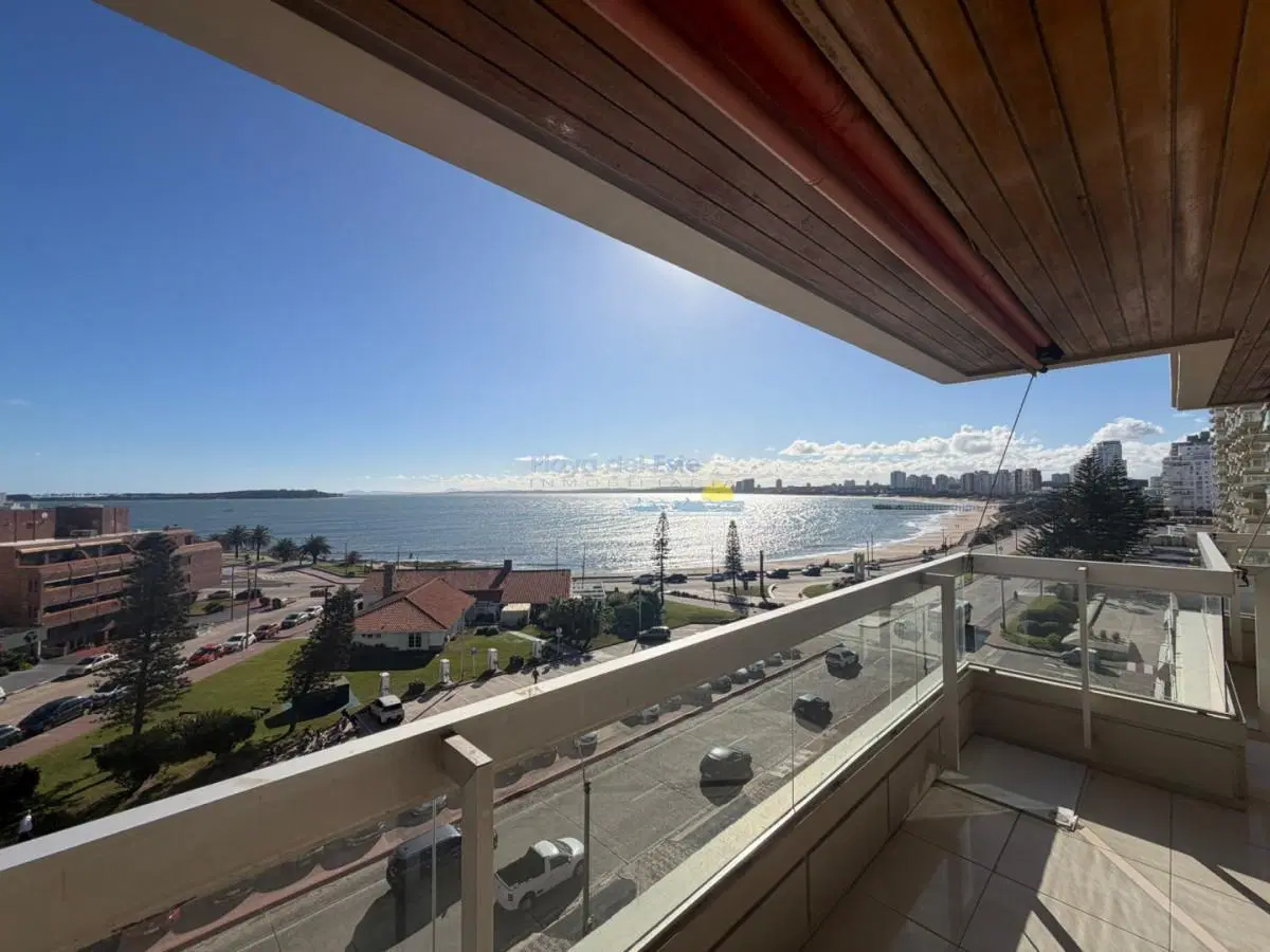 Apartamento de 4 dormitorio en alquiler anual e invernal , Punta del este , Playa Mansa 2