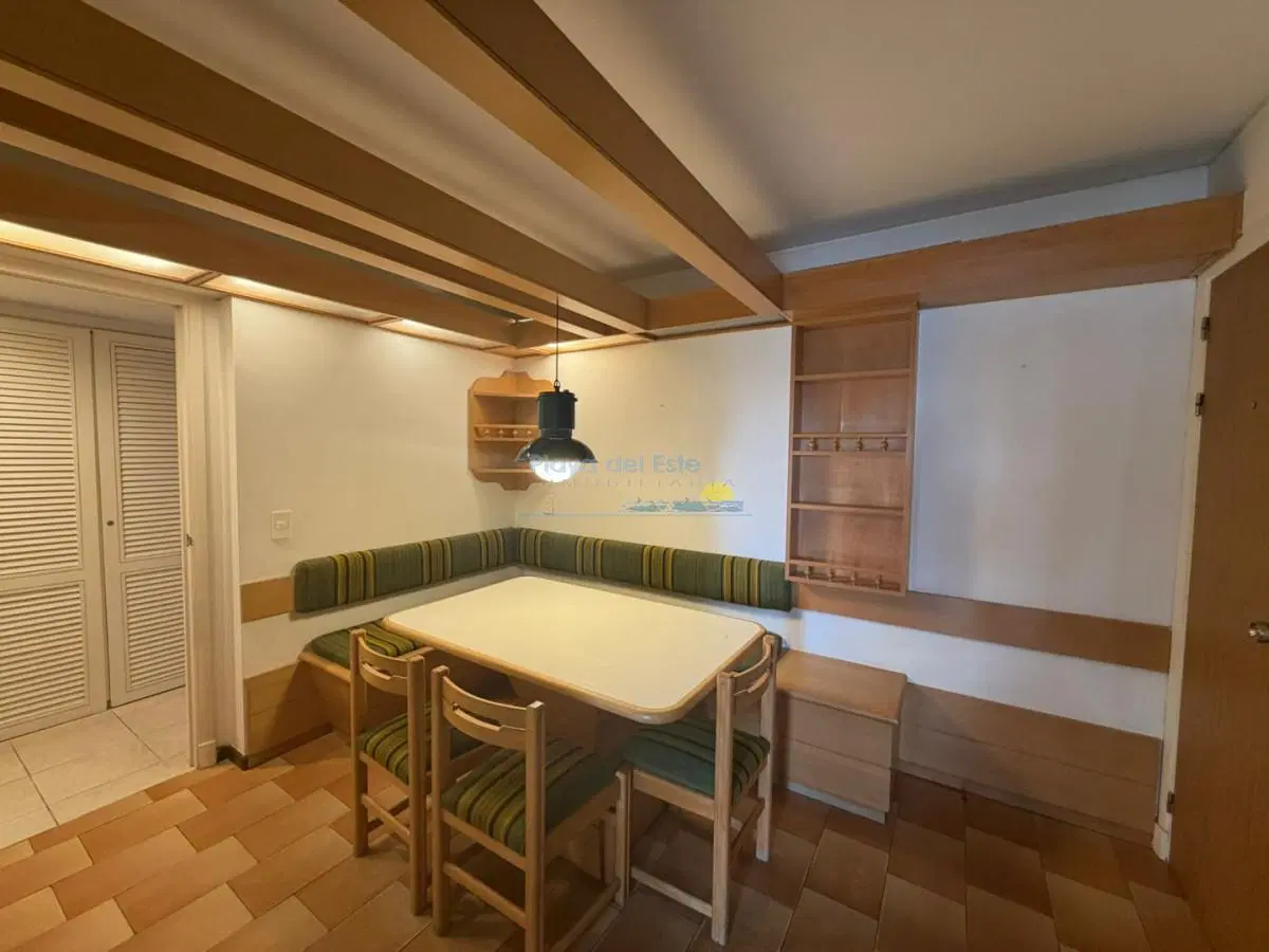 Apartamento de 3 dormitorios en alquiler anual e invernal en Punta del esta , Playa mansa , Torreon 4