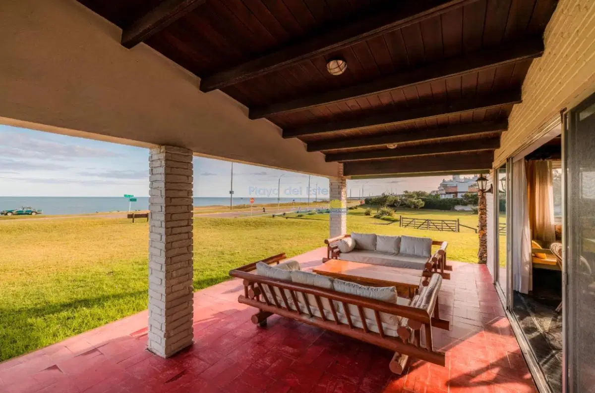 CASA EN ALQUILER DE TEMPORADA EN PUNTA DEL ESTE , PLAYA MANSA 3