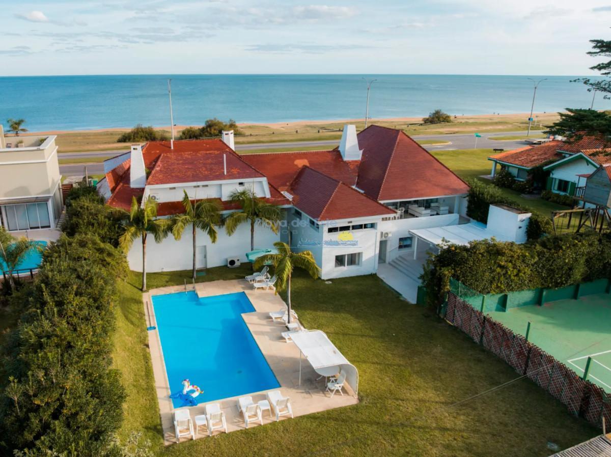 CASA EN ALQUILER DE TEMPORADA EN PUNTA DEL ESTE , PLAYA MANSA