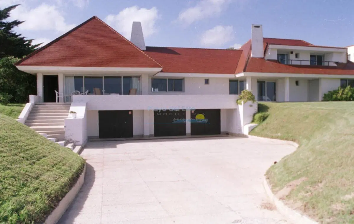 CASA EN ALQUILER DE TEMPORADA EN PUNTA DEL ESTE , PLAYA MANSA 5