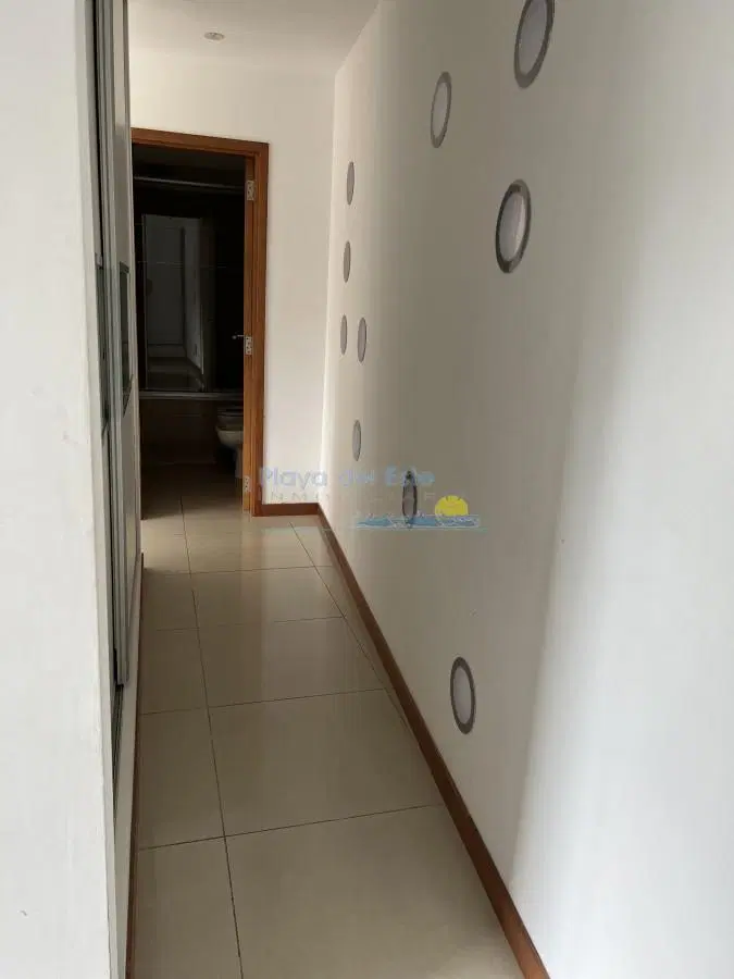 Apartamento en alquiler temporal.- Tressesenta, dos dormitorios.- 1