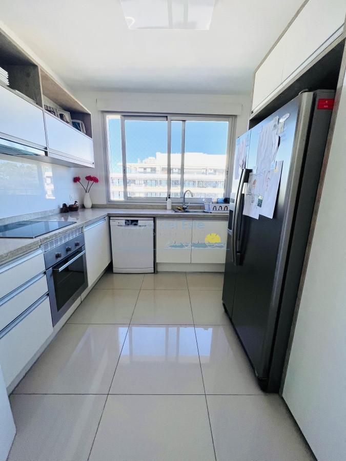 Foto de Emerald apartamento en venta - 3 dormitorios + den- piscina - Mansa Penthouse Punta del Este, imagen 3