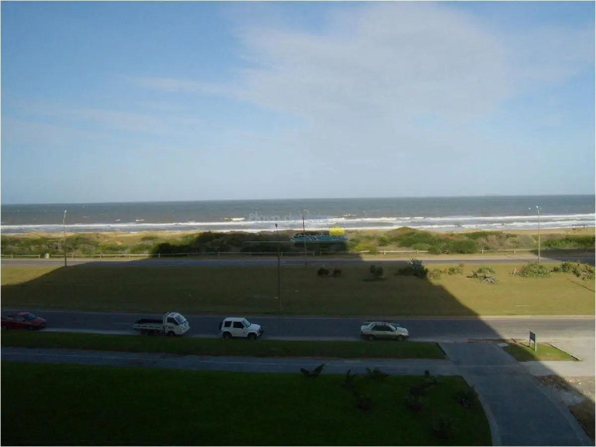 Apartamento en venta de 4 dormitorios en Punta del este , Playa Brava , Torre Lobos 1