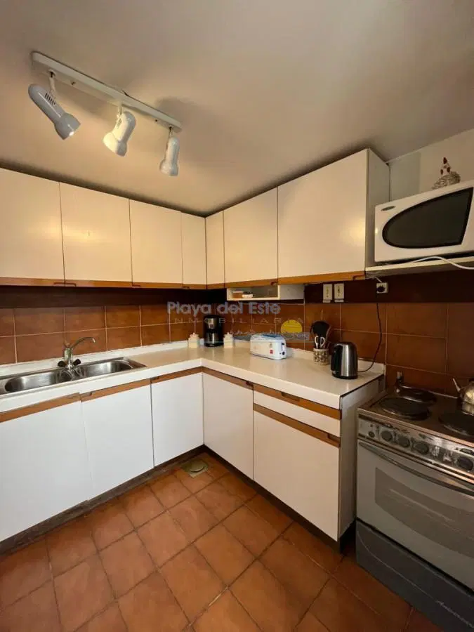 Apartamento en venta de 2 dormitorios en Punta del este , Playa mansa , Península 3