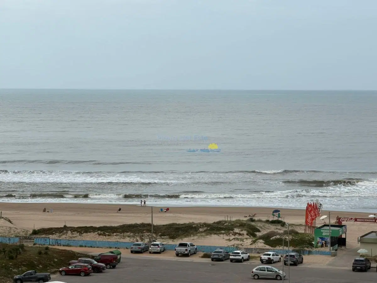 Apartamento de 3 dormitorios en Venta en Punta del este , Playa brava , Torre imperiale 4