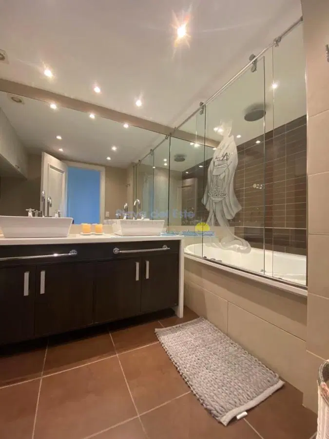 Apartamento en Venta de 3 dormitorios en Torre Imperiale , Punta del este , Playa Brava 5