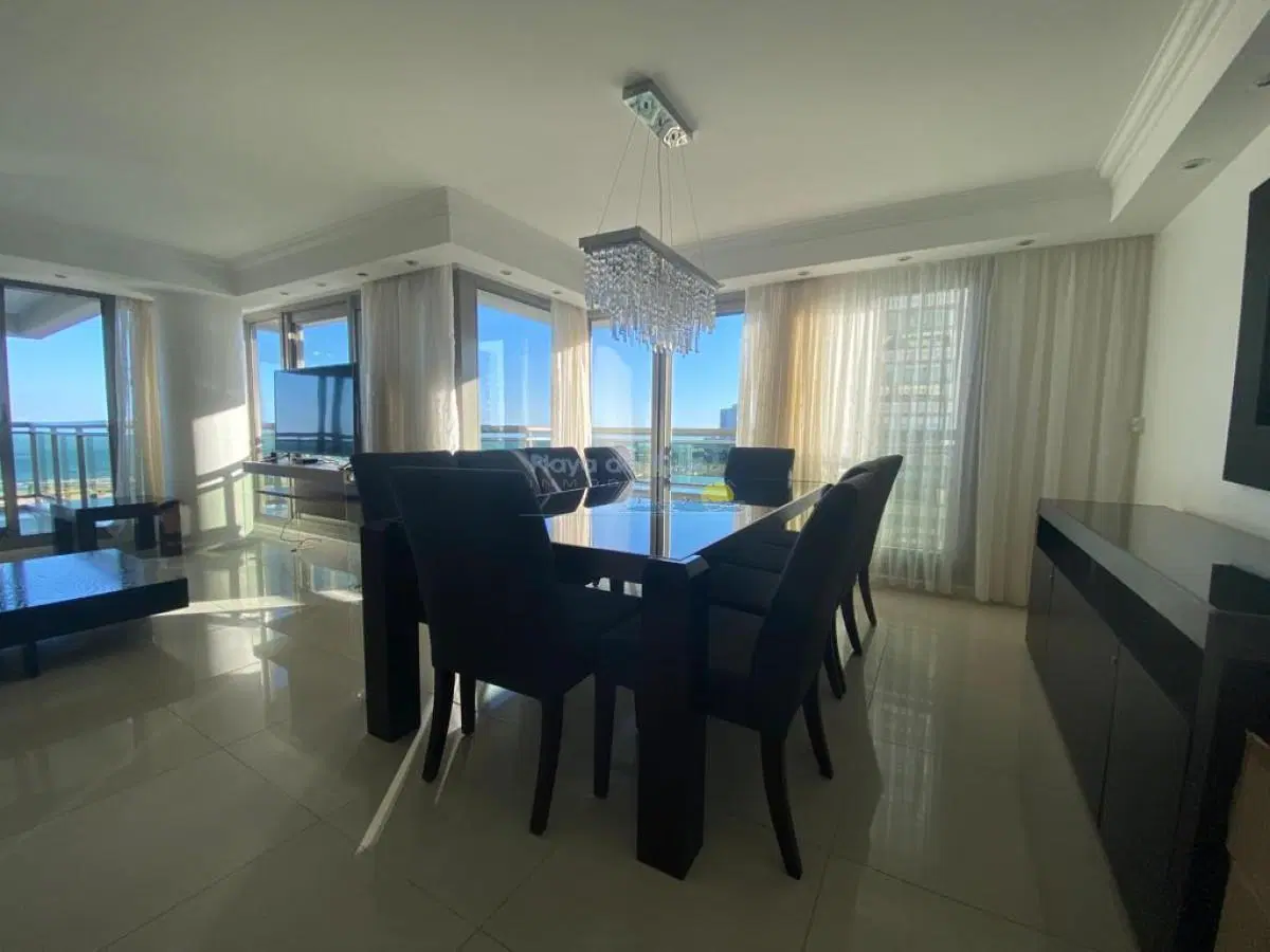 Apartamento en Venta de 3 dormitorios en Torre Imperiale , Punta del este , Playa Brava 4