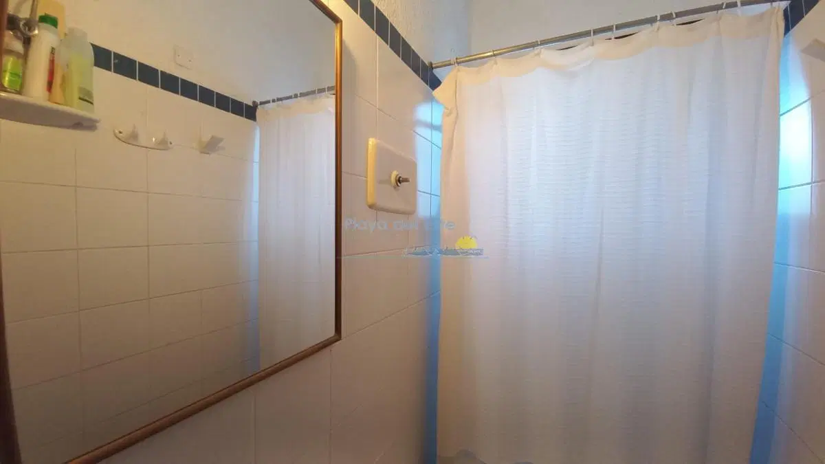 Vende casa de 3 dormitorios (incluye depp), en Parada 4 de Playa Mansa, Punta del Este 3