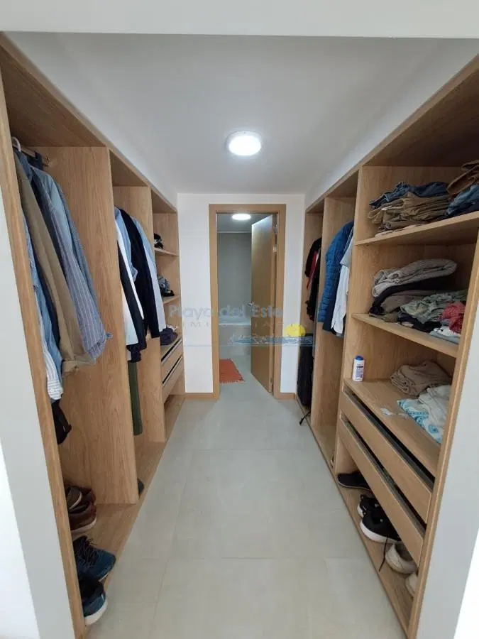Departamento de 2 dormitorios en venta, Playa Brava, Punta del Este. Silente 2
