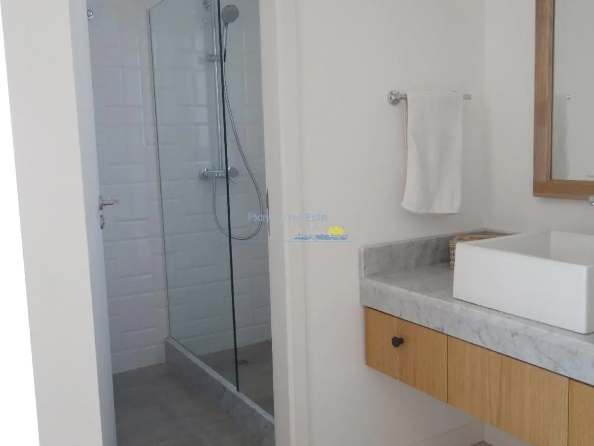 Excelente Casa de 5 Dormitorios en Barrio Privado Pinar del Faro, José Ignacio 8
