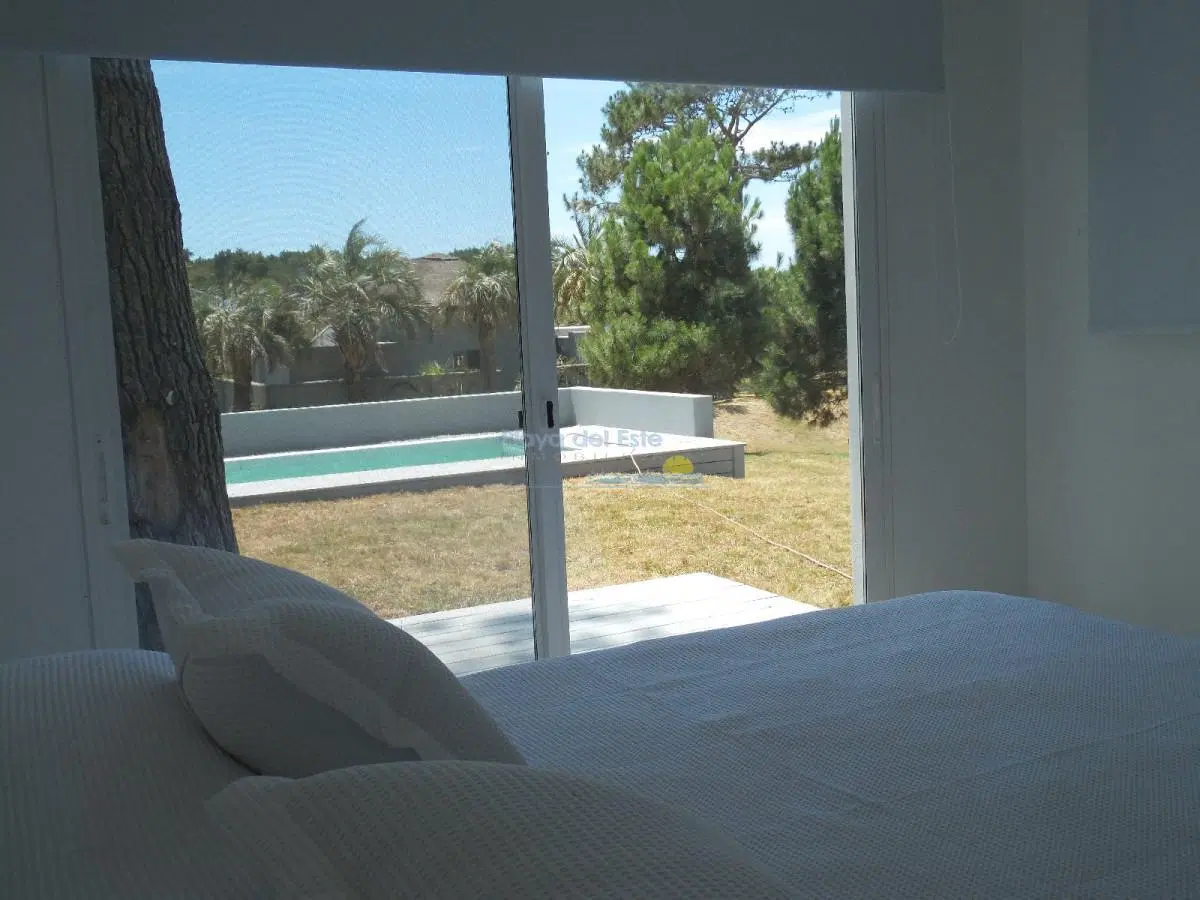 Excelente Casa de 5 Dormitorios en Barrio Privado Pinar del Faro, José Ignacio 3