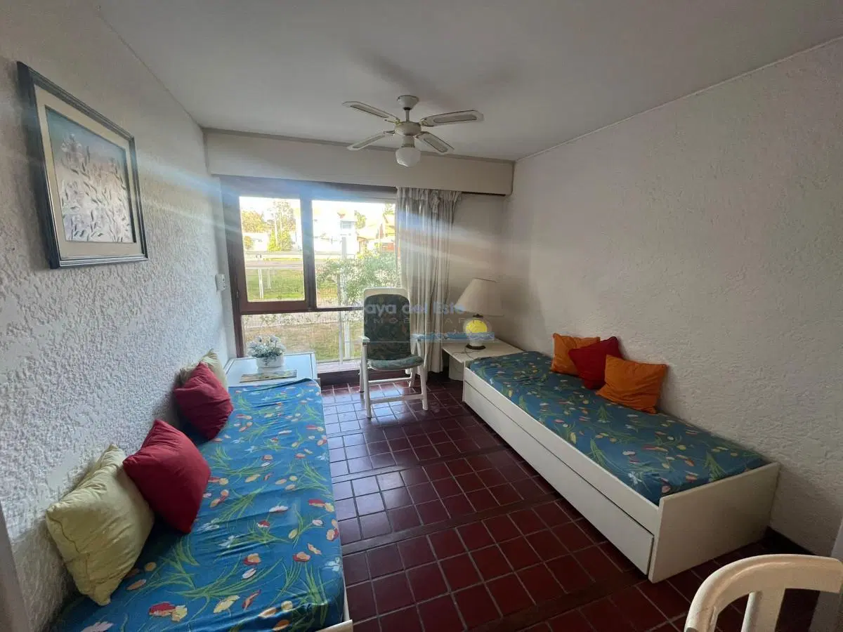 Apartamento de 1 dormitorio en Venta en Pùnta del este , Playa Mansa 1