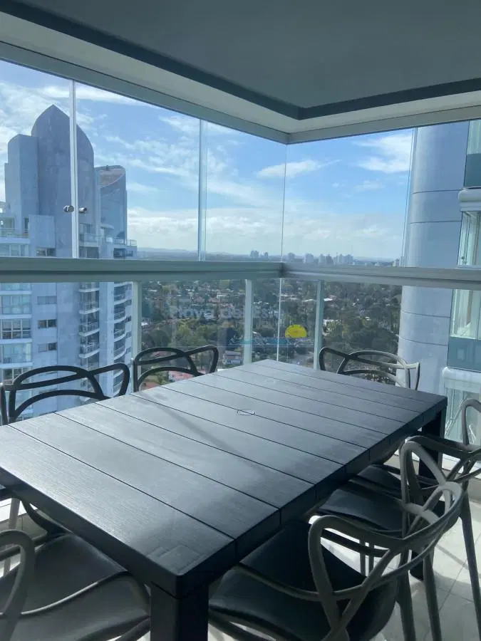 Apartamento de 2 dormitorios en alquiler temporal en Punta del este , Miami Boulevard 4
