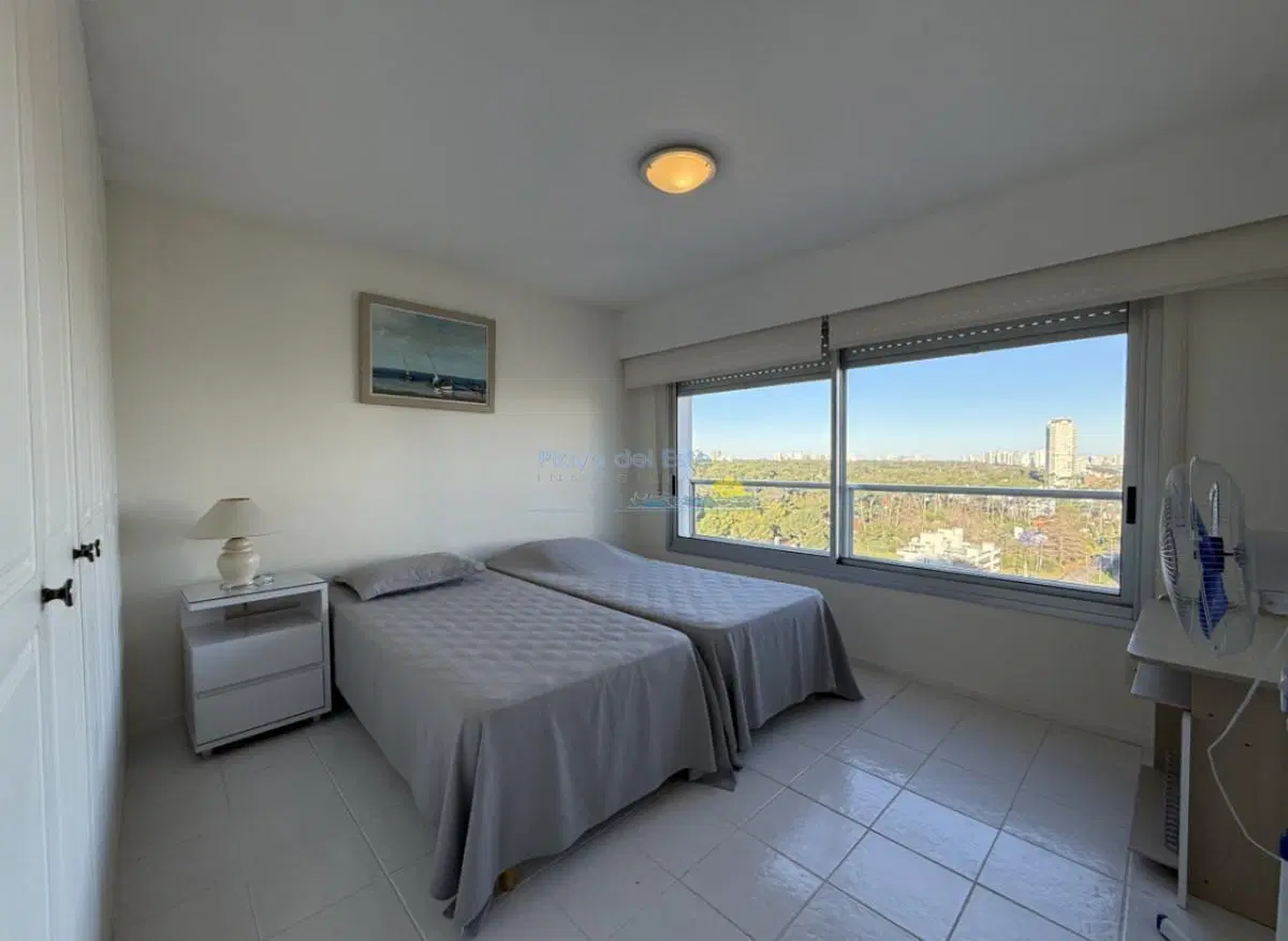 Apartamento en Venta de 3 dormitorios en Punta del este , Torre Wilson , Playa Mansa 1