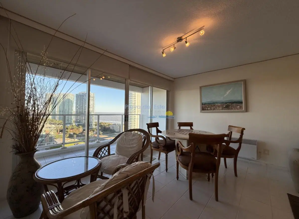 Apartamento en Venta de 3 dormitorios en Punta del este , Torre Wilson , Playa Mansa 2