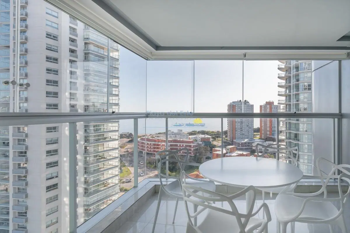 Apartamento en venta de 2 dormitorios en Venta en Torre Miami Boulevard , Punta del este , Playa ma 1