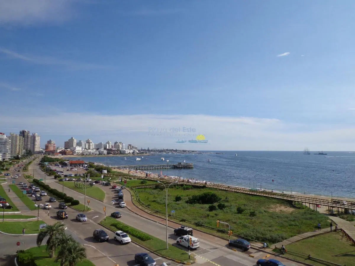 Apartamento de 3 dormitorios en Torre Millenium , Punta del este , Playa Mansa 2