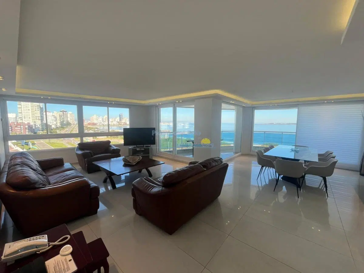 Apartamento de 3 dormitorios en Torre Millenium , Punta del este , Playa Mansa 2