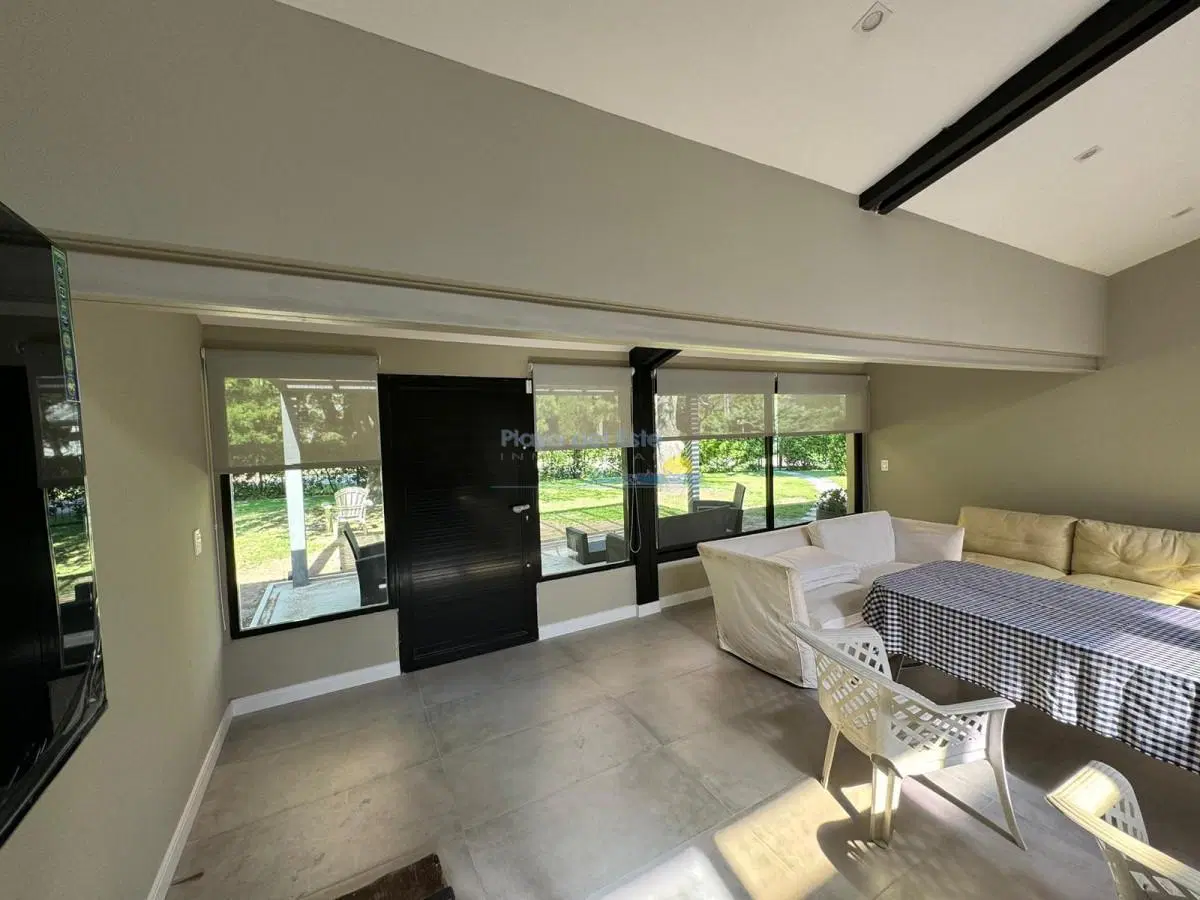Casas en Venta de 4 dormitorios en San Rafael , Punta del este , Reciclada , Piscina , Barbacoa 3