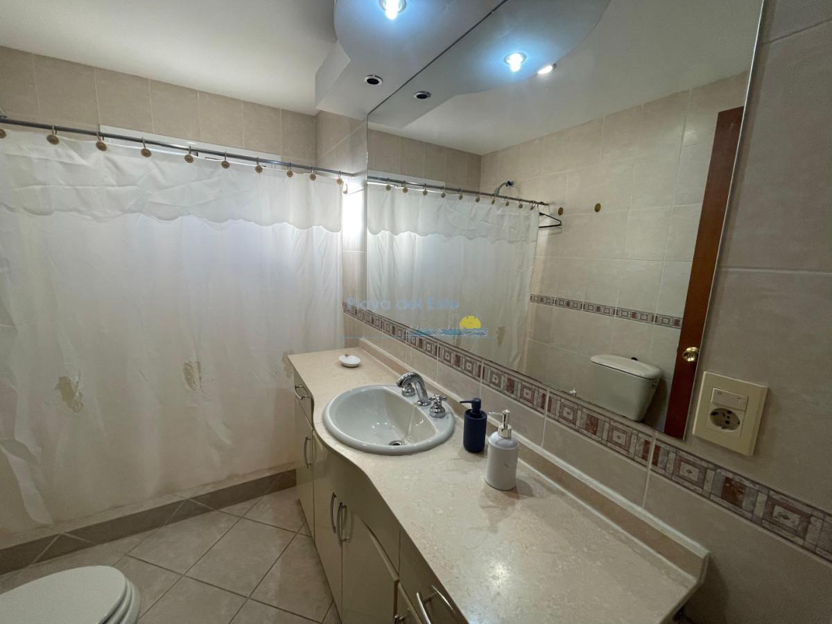 Foto de Casa en venta en Punta del este de 4 dormitorios , Playa mansa, imagen 2