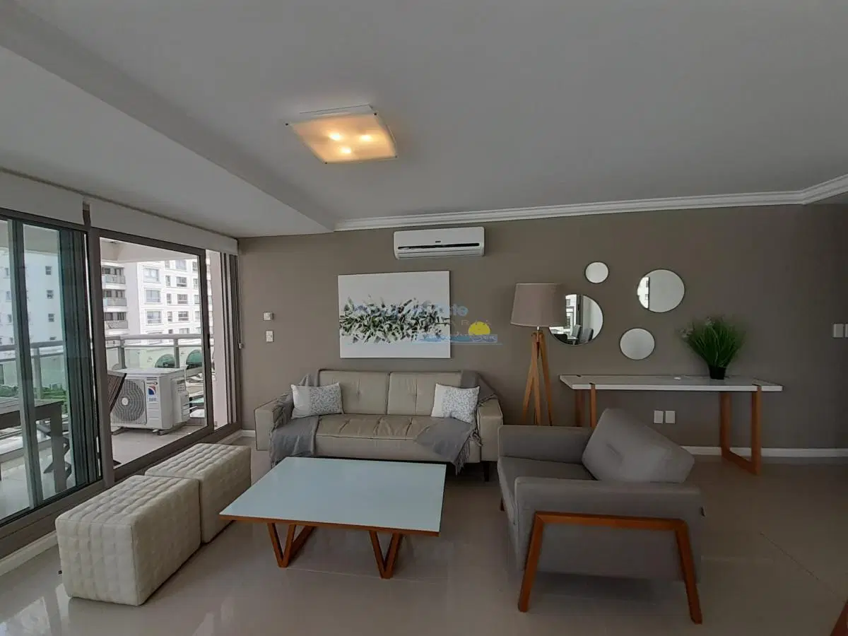 Apartamento de 2 dormitorios en Torre Imperiale , Punta del este , Playa Brava 2