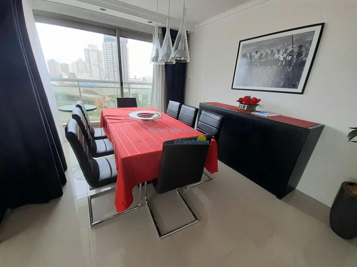 Apartamento de 2 dormitorios en Torre Imperiale , Punta del este , Playa Brava 2