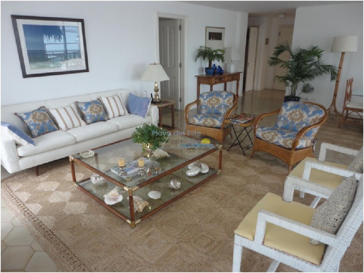 Foto de Apartamento en Venta - Edificio Brioni, Punta del Este, imagen 4