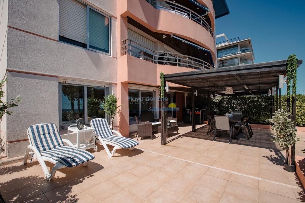 Foto de Apartamento en primera línea con vista y piscina propia, imagen 4