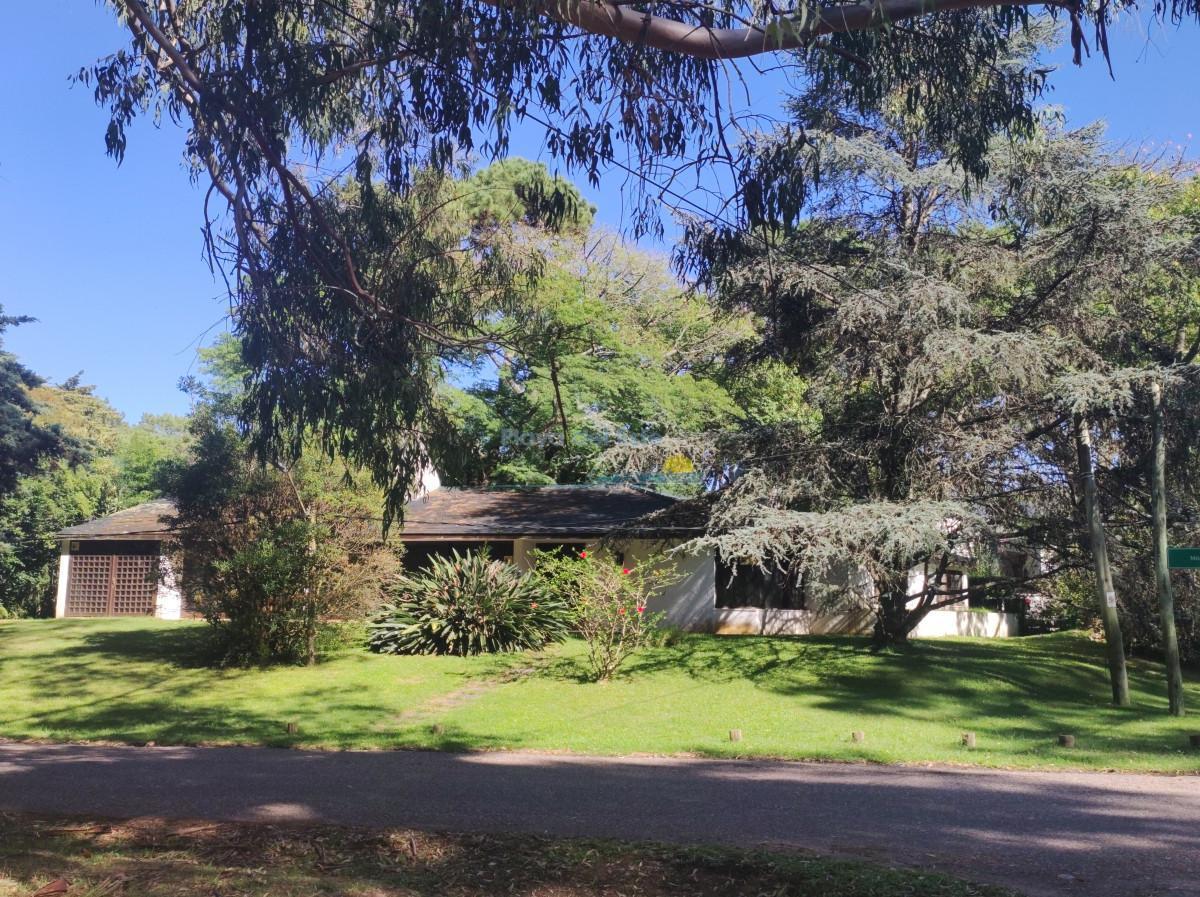 Foto de Chalet en venta en Av. del Mar - Barrio Lugano, imagen 1