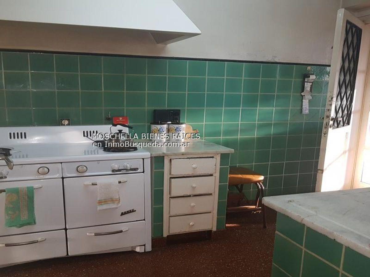 Foto de Casa de 270 m² con 4 dormitorios en venta en La Plata., imagen 5