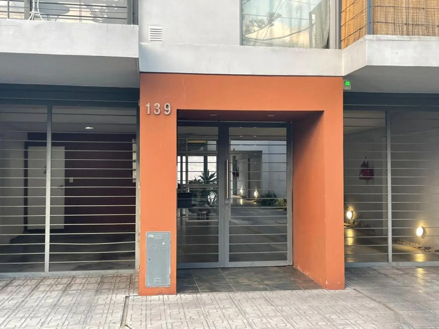 DEPARTAMENTO 2 AMBIENTES C/COCHERA HAEDO NORTE 5
