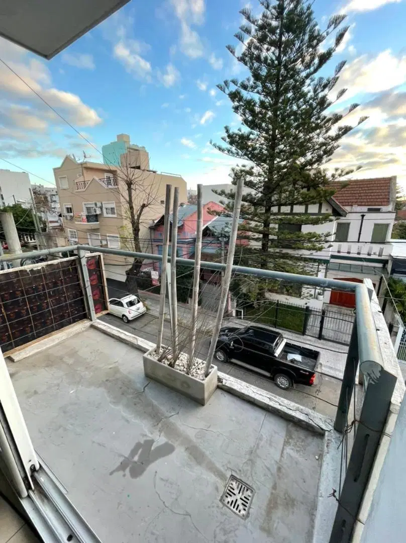 DEPARTAMENTO 2 AMBIENTES C/COCHERA HAEDO NORTE 2