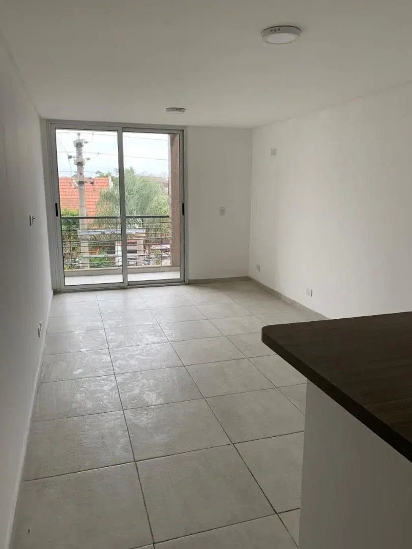 DEPARTAMENTO 2 AMBIENTES EN MORON 4
