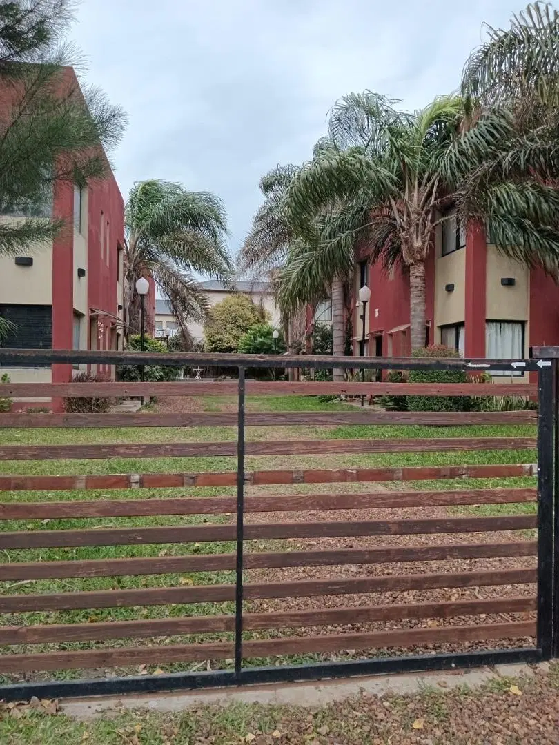 HERMOSO DUPLEX EN COLON AMUEBLADO 8
