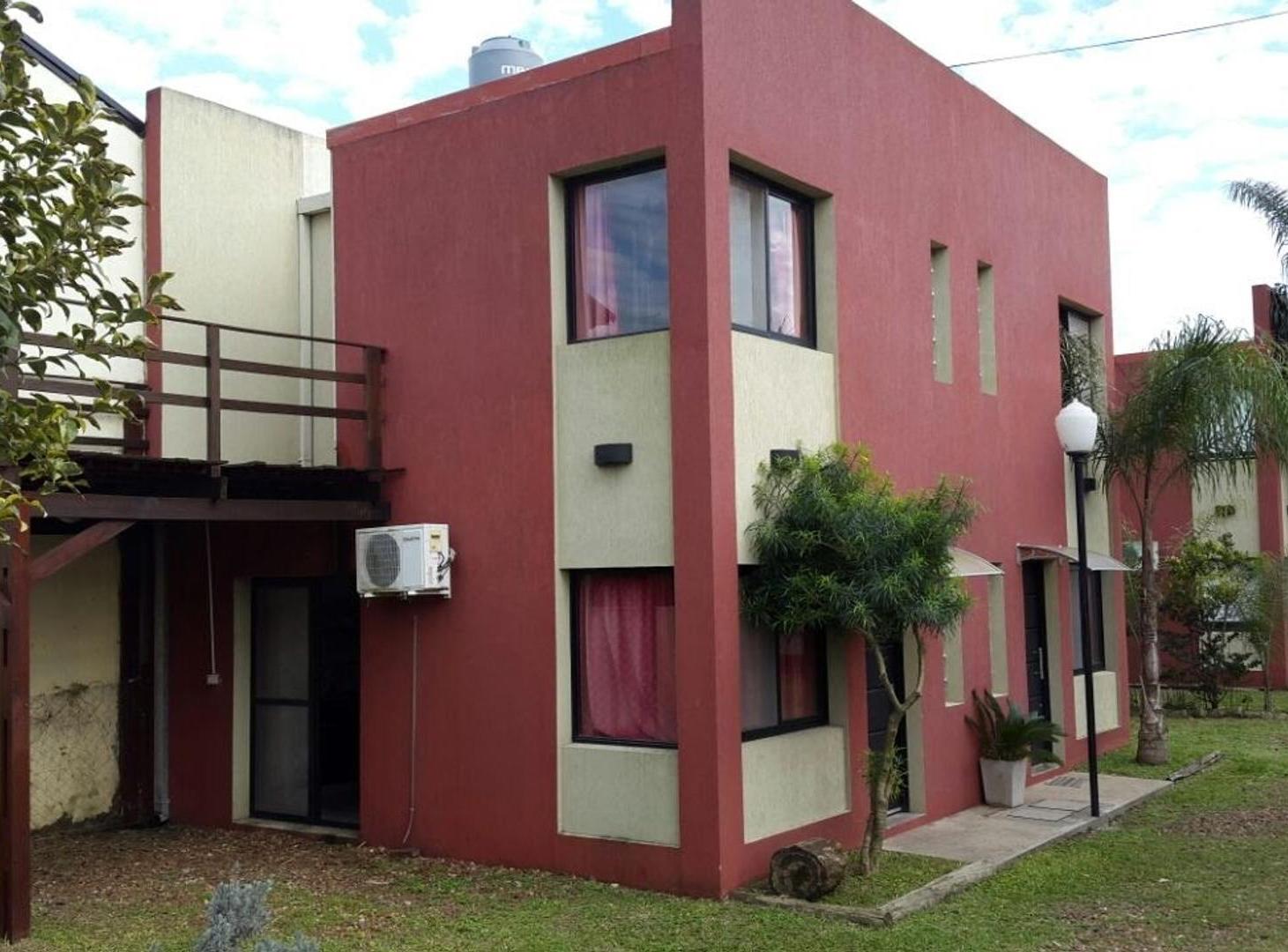 HERMOSO DUPLEX EN COLON AMUEBLADO