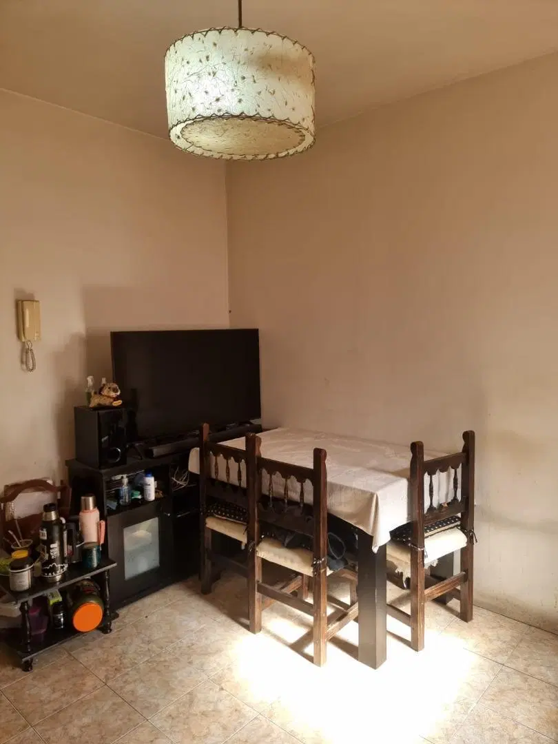 DEPARTAMENTO 2 AMBIENTES CON PATIO PB V. LUZURIAGA 5