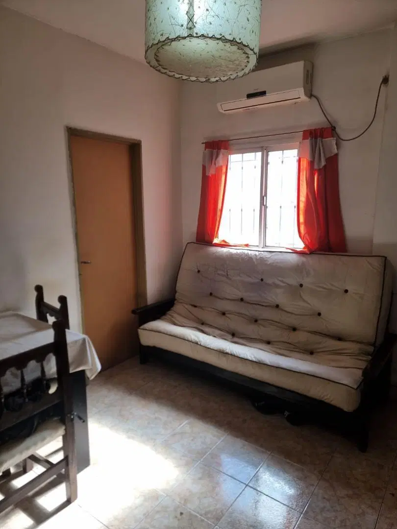 DEPARTAMENTO 2 AMBIENTES CON PATIO PB V. LUZURIAGA 4