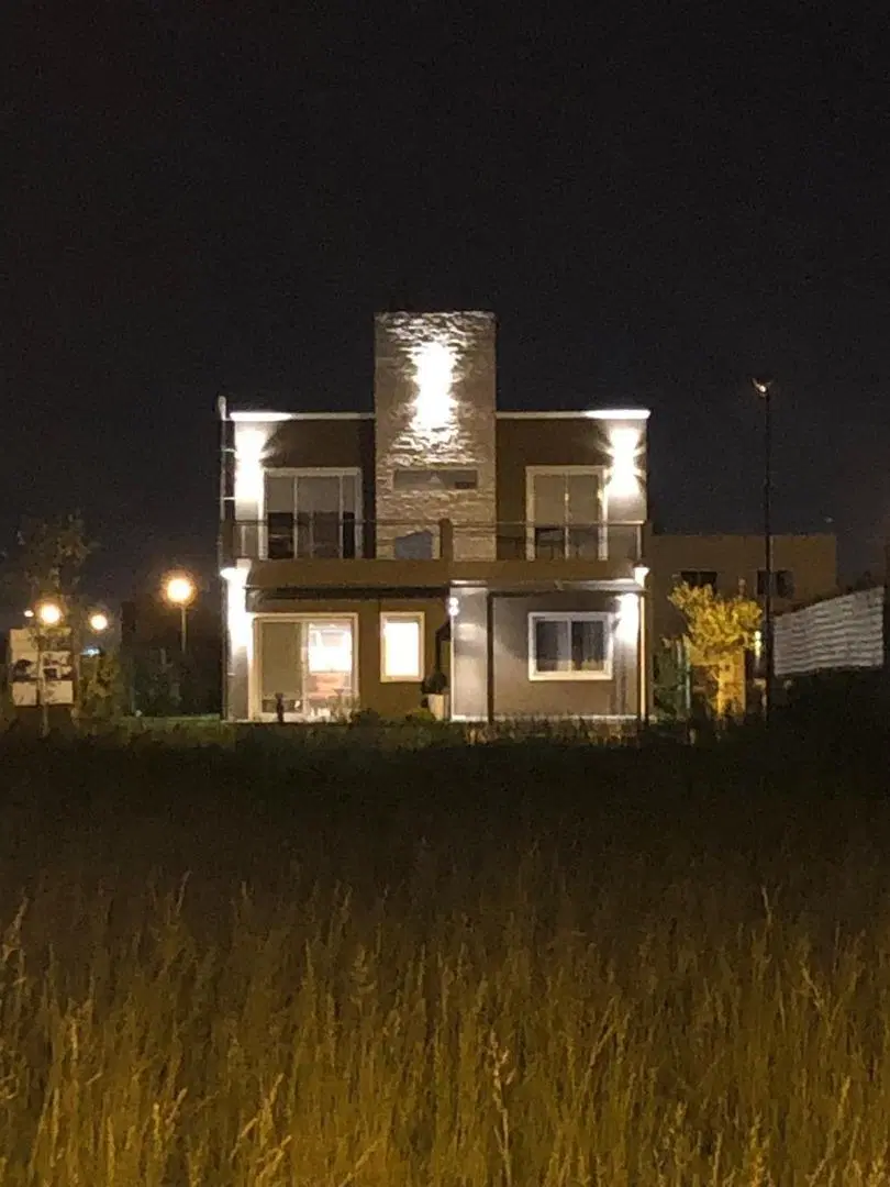 CASA 5 AMBIENTES EN EL BARRIO LAGUNA AZUL EN EZEIZA 4