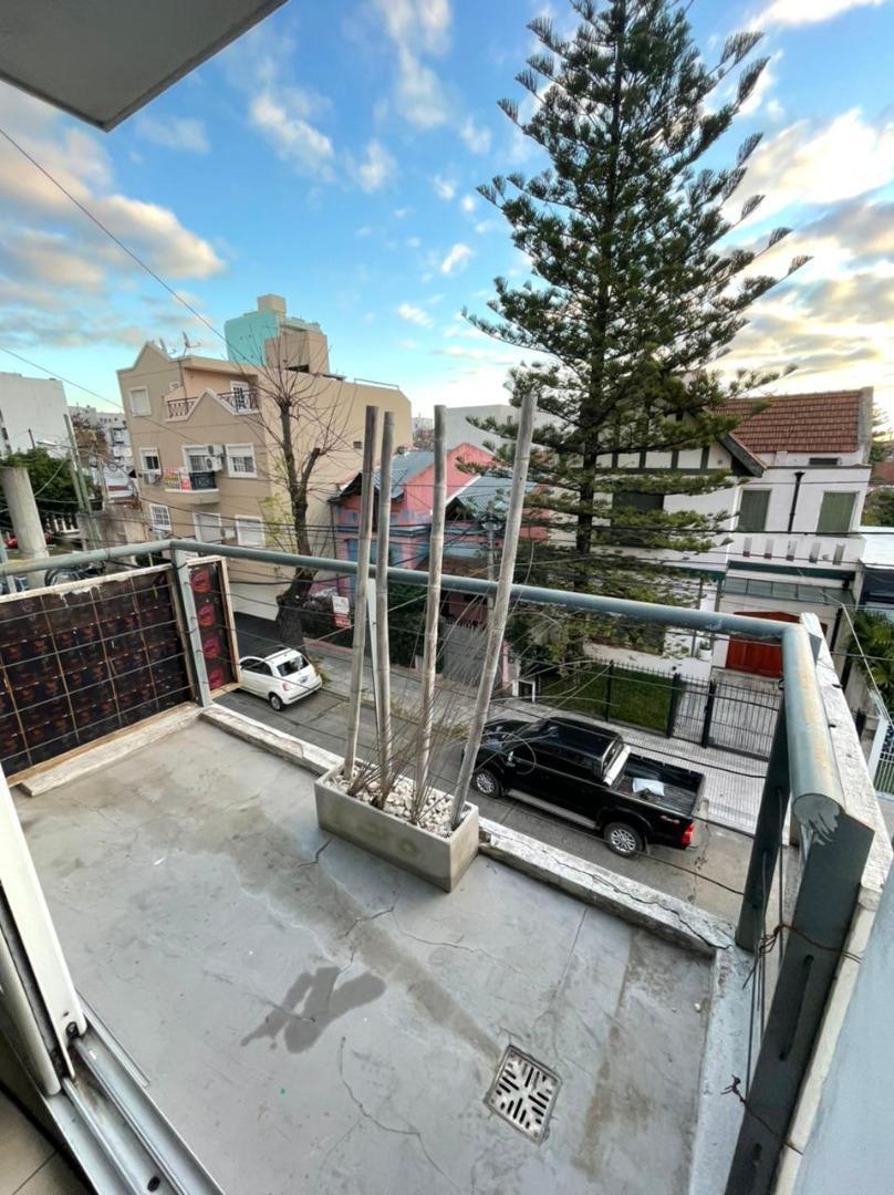 DEPARTAMENTO 2 AMBIENTES C/COCHERA HAEDO NORTE